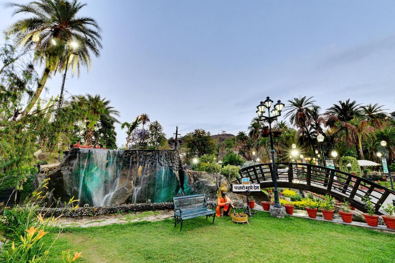 מאונט אבו Chacha Inn The Garden Retreat מראה חיצוני תמונה